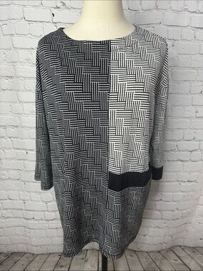 Terra Black & Ivory Pullover Geometric Tunic Blouse NEW Size Large